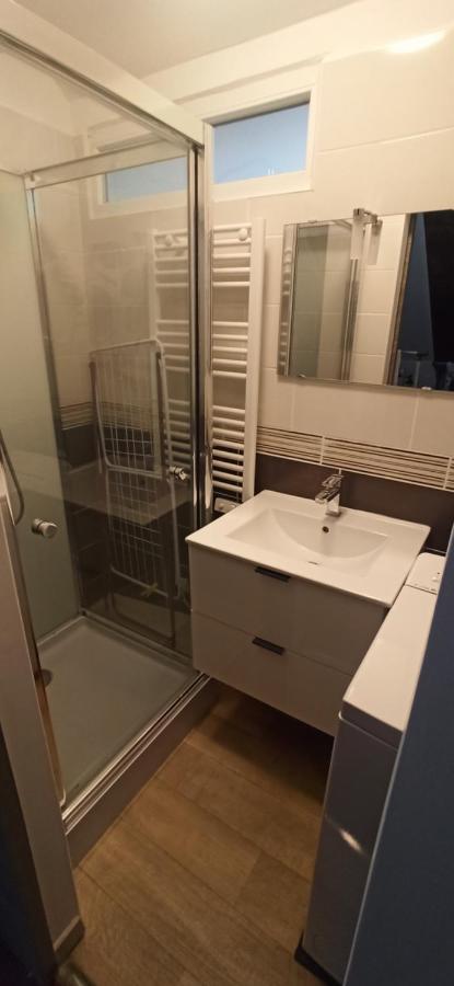 Tout Confort Et Proximite. Vichy Luaran gambar